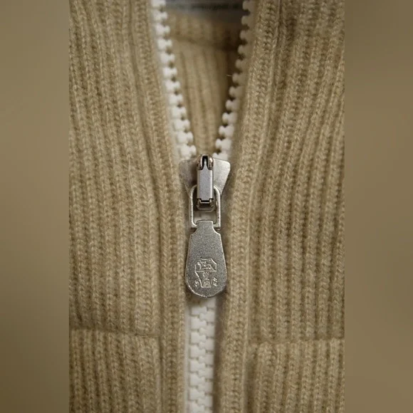 Brunello Cucinelli Cashmere Knit Down Jacket with detachable hood - Picture 9 of 11